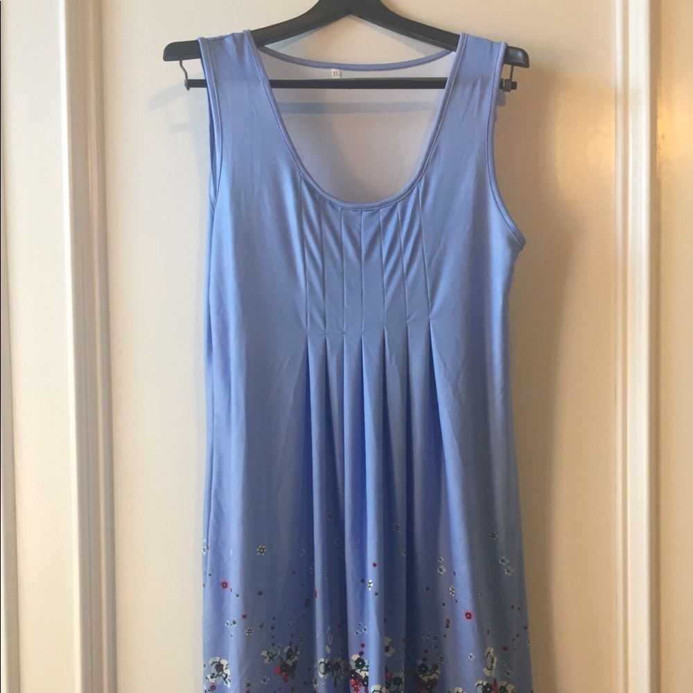 Blue flower edge dress